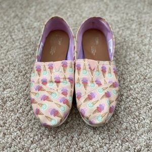 TOMS Ice cream canvas flats